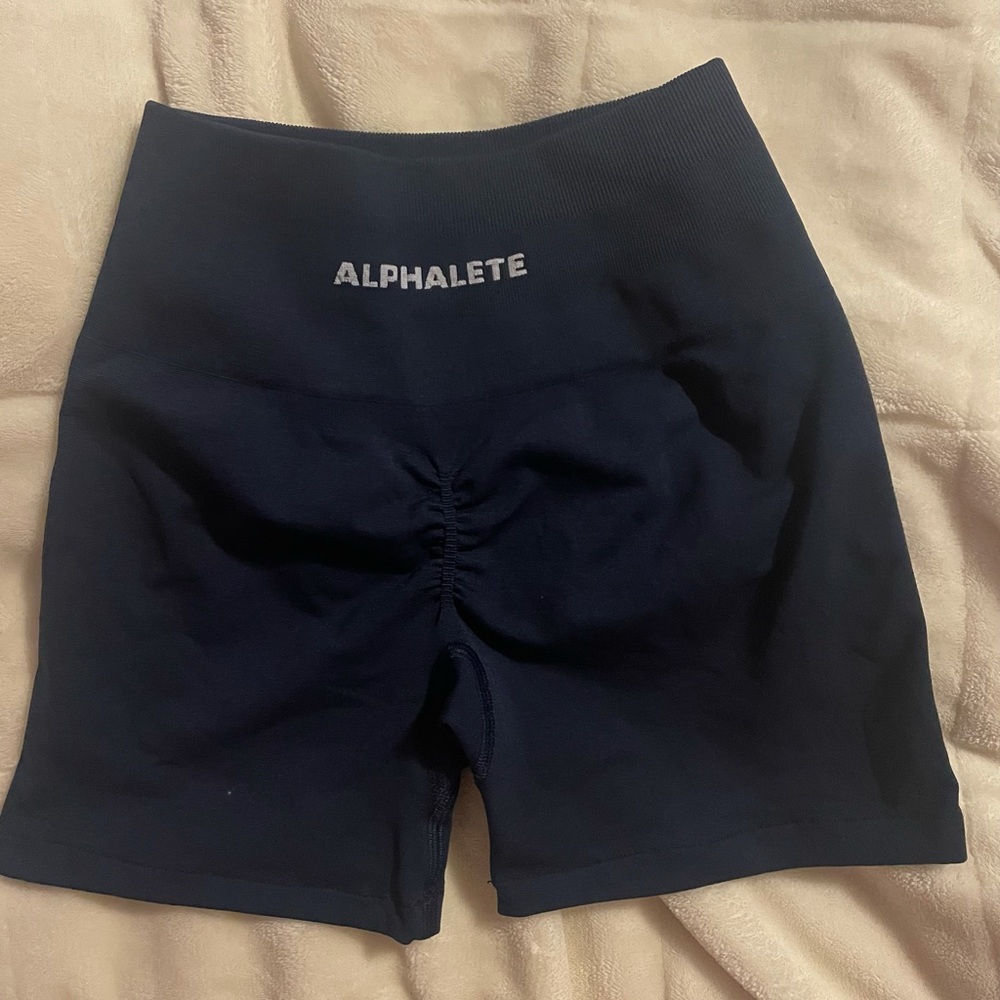 Alphalete amplify shorts